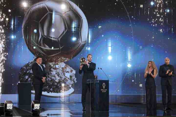 马卡评2026金球：奖项应凭场上表现赢得，而非通过采访为自己造势